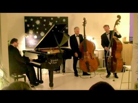 Juri Artamonov & The Two Double Basses - YOU LOOK GOOD TO ME
