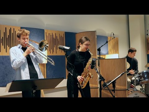 Hedwig Jankos DIALECT - families